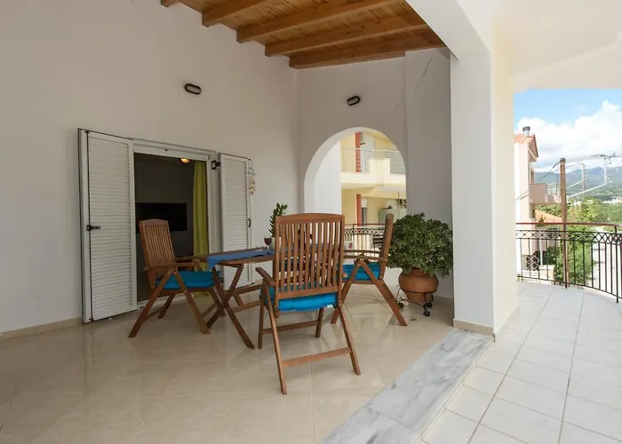 Thano\'S Stylish Flat Just 150M To The Beach