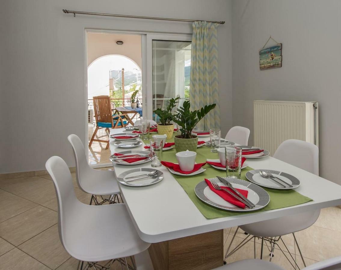 Thano's Stylish Flat Just 150m To The * Faraí